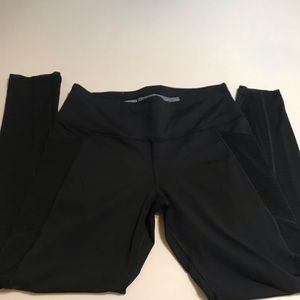 Victoria secret workout / leggings with POCKETS / Cell  Phone pocket